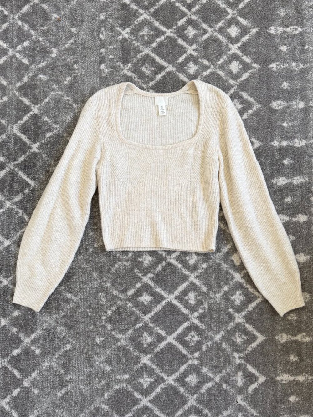 H&M Cropped Cream Sweater, Size S